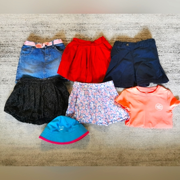 Skirts, UV hat and top - Picture 1 of 4